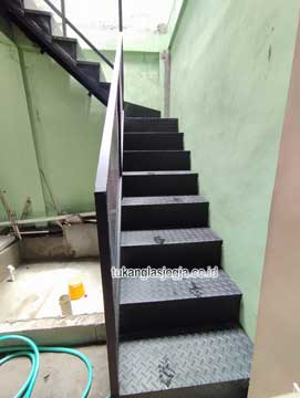 Jasa Pembuatan Railing Tangga Kabupaten Brebes Murah