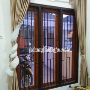 Teralis Jendela Minimalis