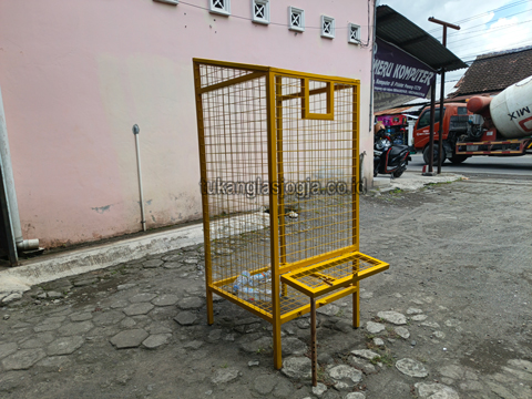 Produsen Tempat Sampah Botol Plastik Kepulauan Yapen Berkualitas Harga Murah