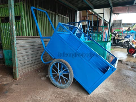Jual Murah Gerobak Sampah Demak Berkulitas